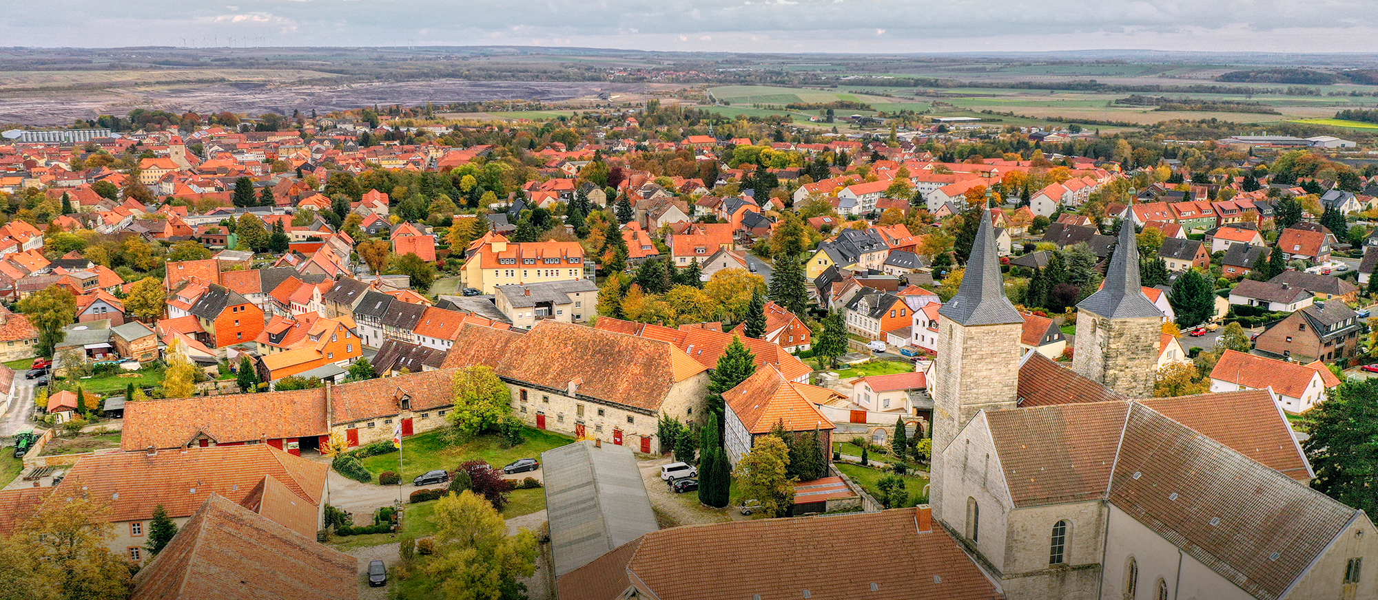 Blick auf Schoeningen aus der Luft