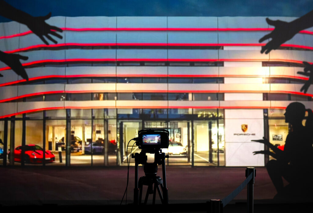 Porsche Zentrum Leipzig – Blick auf die Außenfassade